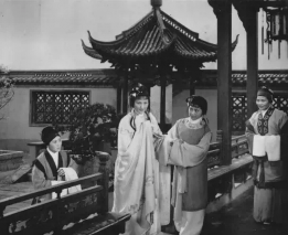 红楼经典争议之燕窝粥事件再解读：宝钗黛玉和解背后，林黛玉的抱怨与贾府潜规则究竟成立吗(图5)