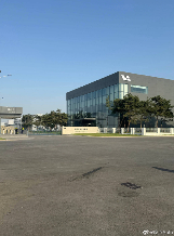 北京工厂班次锐减:部分员工一周仅上班一天,场内停放上千辆纯电车型,产能与排班已调整(图1) 北京工厂班次锐减:部分员工一周仅上班一天,场内停放上千辆纯电车型,产能与排班已调整(图1)